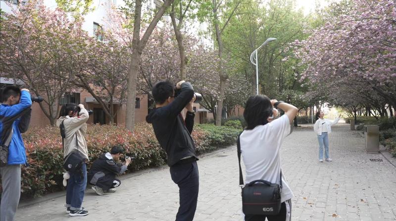 郑州市第一中学2023年4月摄影爱好者协会社团活动照片 (1)
